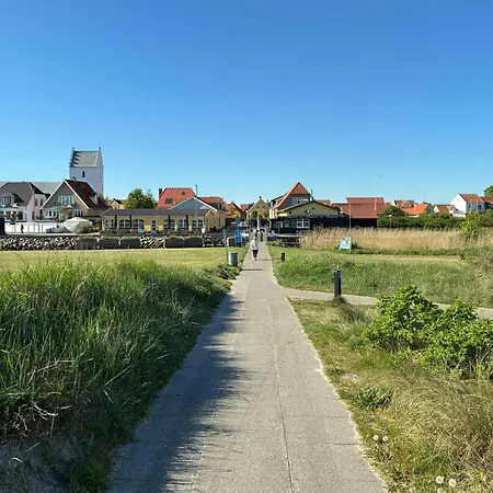 Casa de Férias I Med Orangeri Taet Pa Havnen